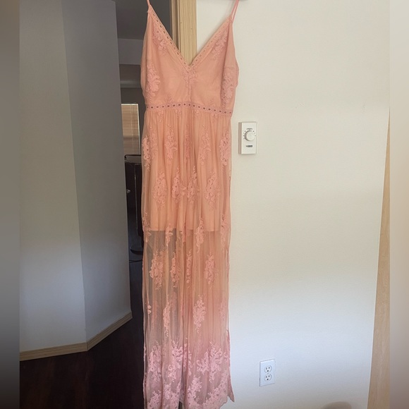 Socialite Embroidered Maxi Dress - Picture 8 of 16